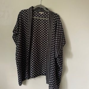 Ann Taylor LOFT Navy and white ruana kimono style wrap